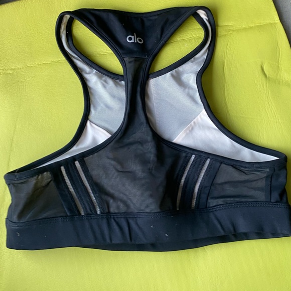 ALO Yoga Sports Bra 🌵 Small - Picture 3 of 6